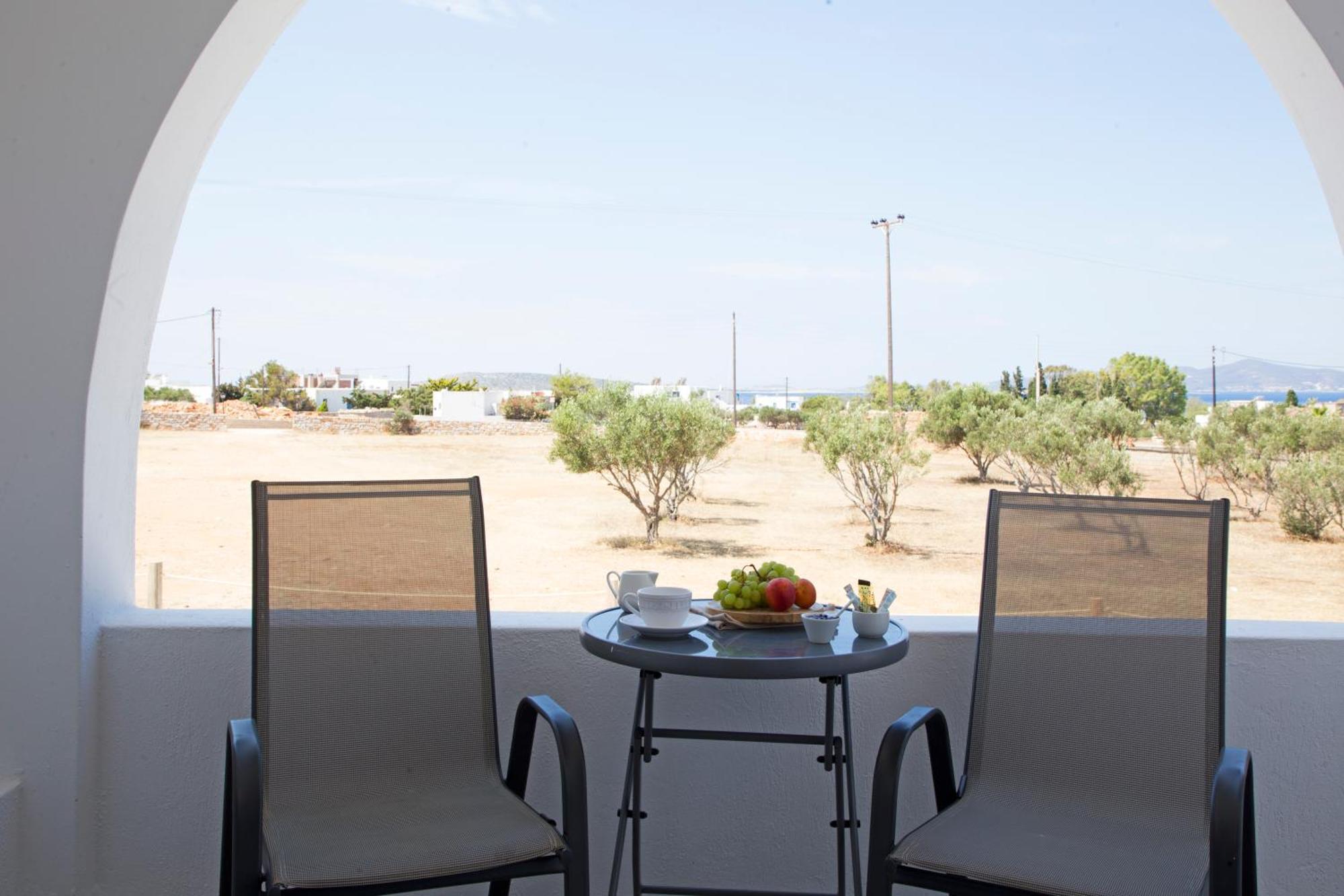 الشقق الفندقية Alikíفي  Paros King المظهر الخارجي الصورة